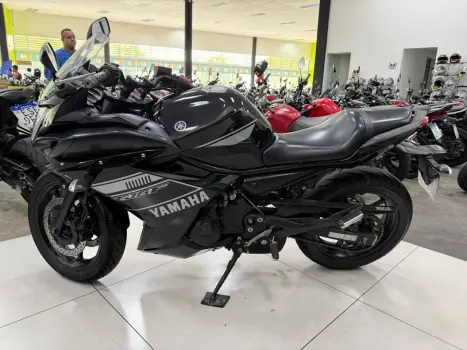 YAMAHA XJ6 600 , Foto 10