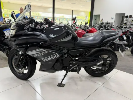 YAMAHA XJ6 600 , Foto 13