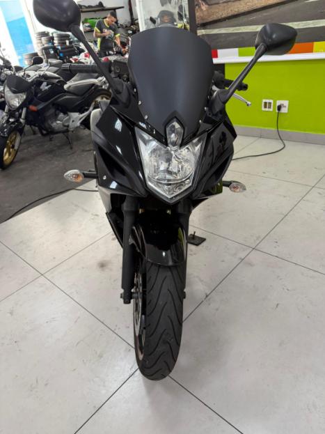 YAMAHA XJ6 600 F, Foto 5