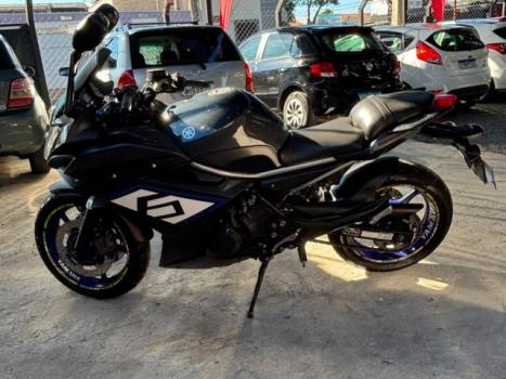YAMAHA XJ6 600 F, Foto 2