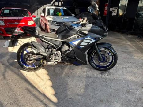 YAMAHA XJ6 600 F, Foto 3