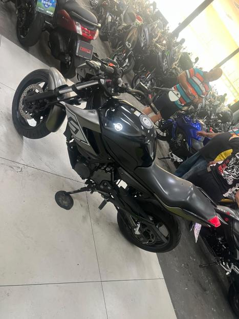 YAMAHA XJ6 600 F, Foto 8
