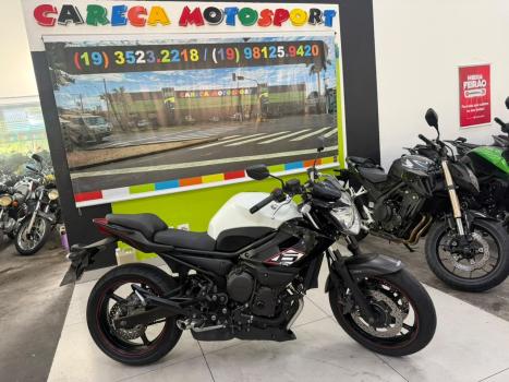 YAMAHA XJ6 600 F, Foto 1