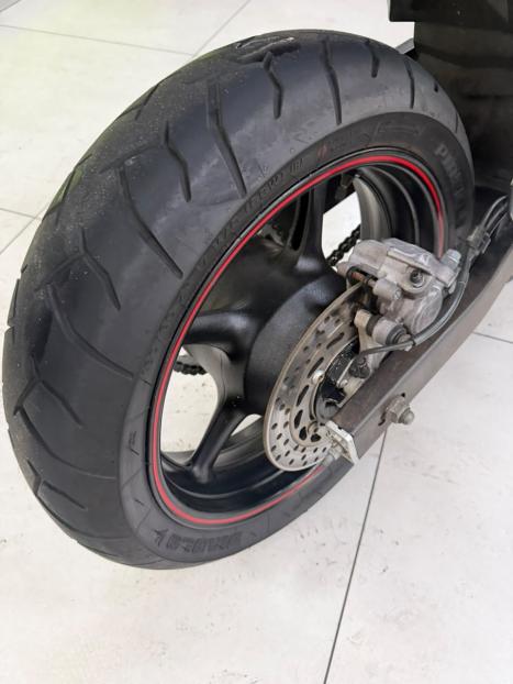 YAMAHA XJ6 600 F, Foto 2