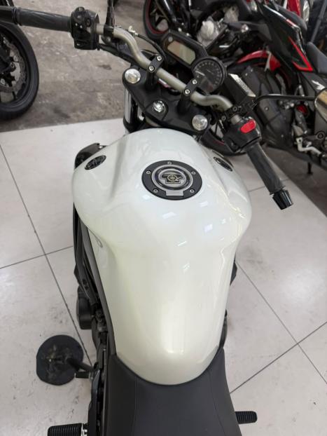 YAMAHA XJ6 600 F, Foto 8
