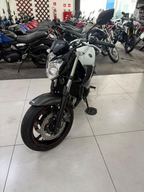 YAMAHA XJ6 600 F, Foto 11