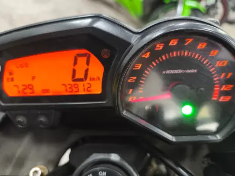 YAMAHA XJ6 600 N, Foto 11