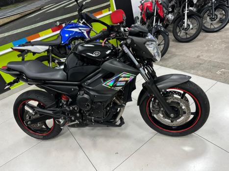 YAMAHA XJ6 600 N, Foto 2