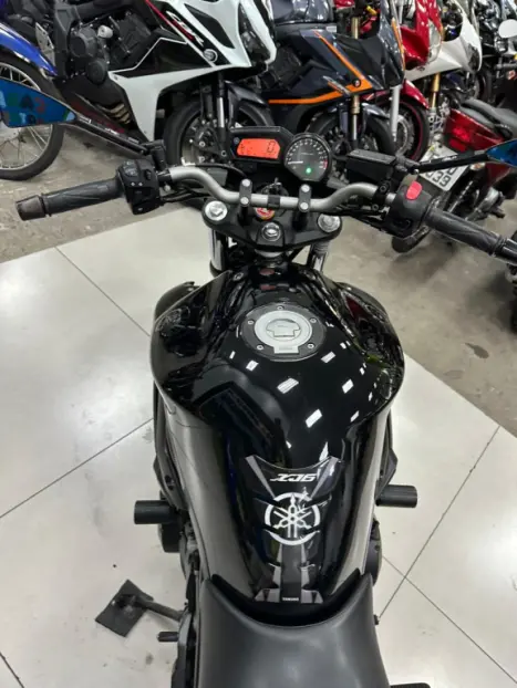 YAMAHA XJ6 600 N, Foto 9