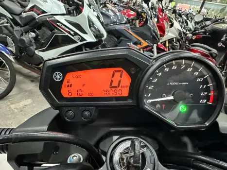 YAMAHA XJ6 600 N, Foto 10