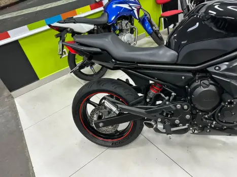 YAMAHA XJ6 600 N, Foto 11