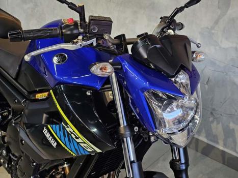 YAMAHA XJ6 600 N, Foto 3