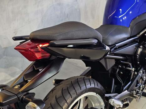 YAMAHA XJ6 600 N, Foto 4