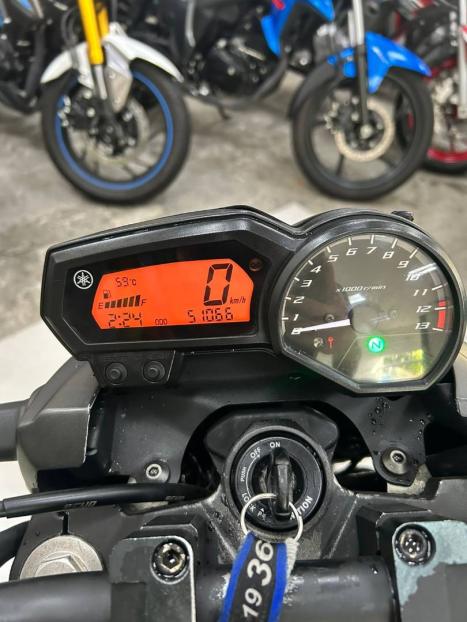 YAMAHA XJ6 600 N, Foto 4