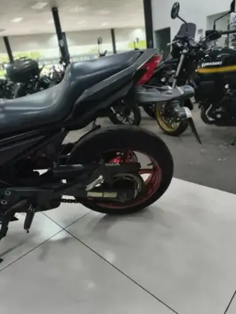YAMAHA XJ6 600 N, Foto 10