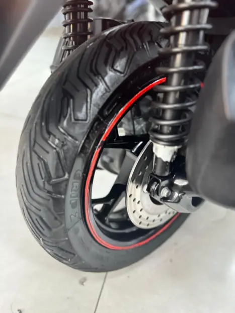 YAMAHA Xmax 250 , Foto 2