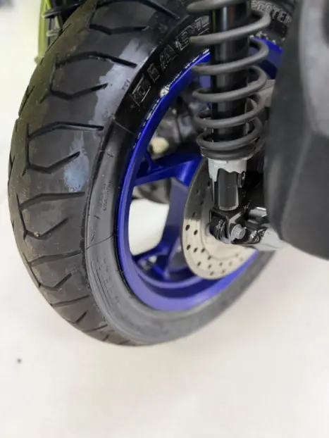 YAMAHA Xmax 250 , Foto 7