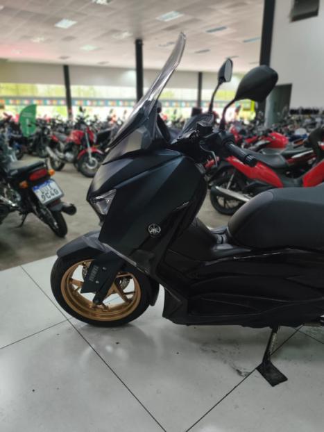 YAMAHA Xmax 250 , Foto 3