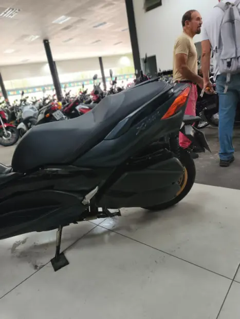 YAMAHA Xmax 250 , Foto 7