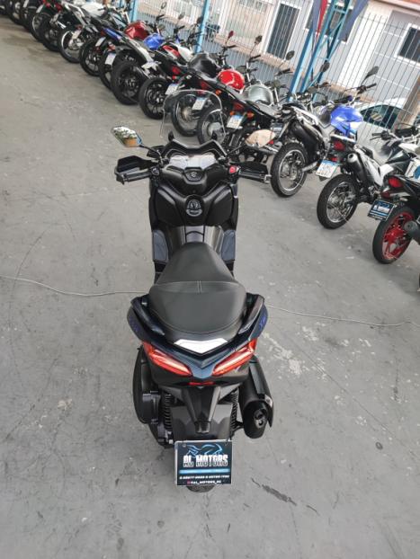YAMAHA Xmax 250 , Foto 7