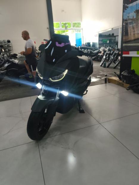YAMAHA XMax 250 , Foto 10