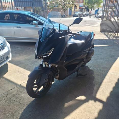YAMAHA XMax 250 , Foto 2