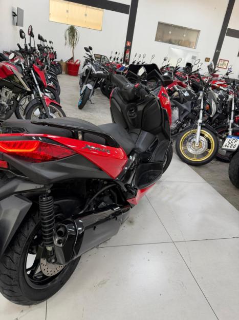 YAMAHA XMax 250 , Foto 8