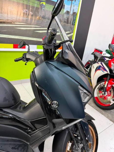 YAMAHA XMax 250 , Foto 3