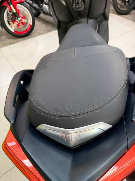 YAMAHA XMax 250 , Foto 11