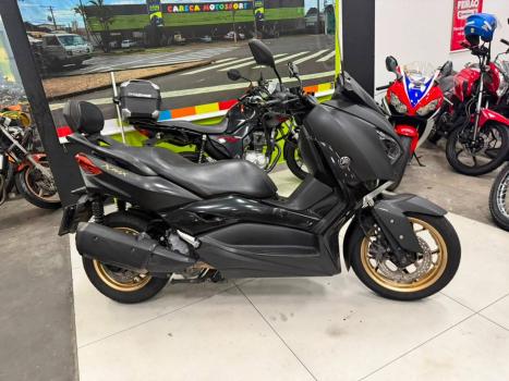 YAMAHA XMax 250 , Foto 2