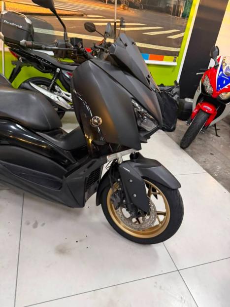 YAMAHA XMax 250 , Foto 5