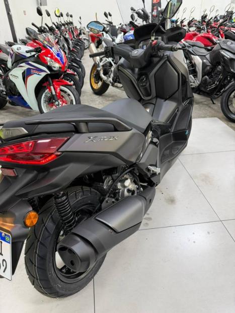 YAMAHA XMax 300 , Foto 8