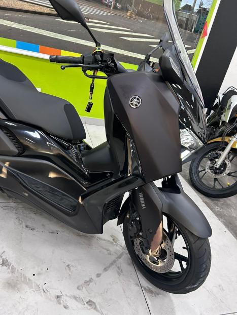 YAMAHA XMax 300 , Foto 2