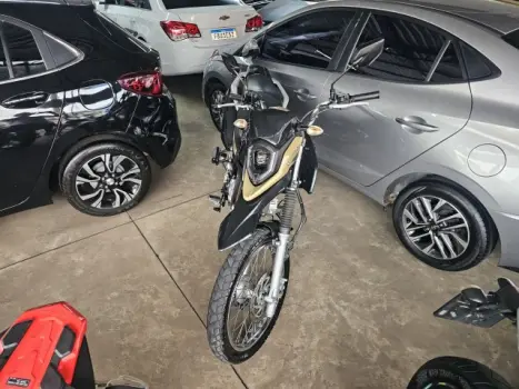 YAMAHA XTZ 150 Crosser Z, Foto 2