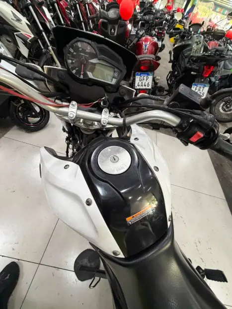 YAMAHA XTZ 150 Crosser S, Foto 11