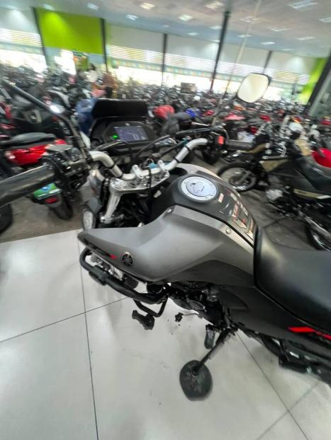 YAMAHA XTZ 250 , Foto 8