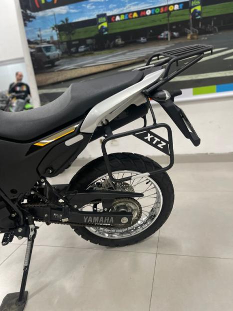 YAMAHA XTZ 250 LANDER, Foto 5