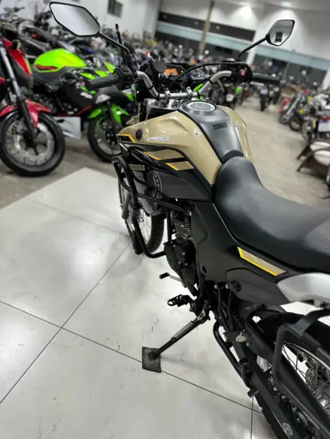 YAMAHA XTZ 250 LANDER, Foto 6