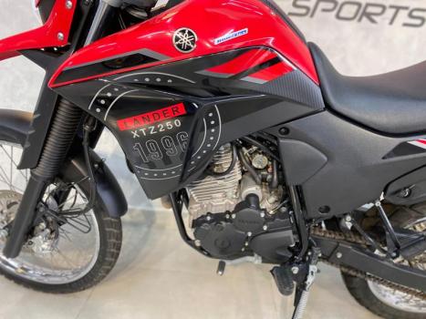 YAMAHA XTZ 250 LANDER, Foto 2