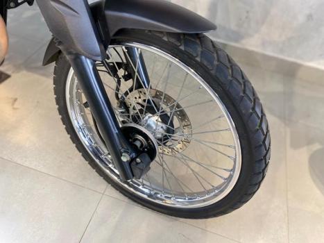 YAMAHA XTZ 250 LANDER, Foto 4