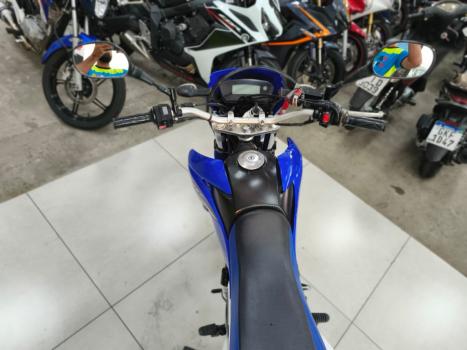 YAMAHA XTZ 250 LANDER, Foto 4