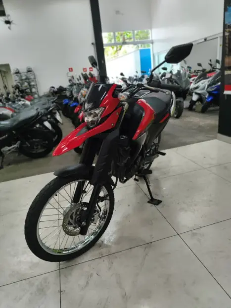 YAMAHA XTZ 250 LANDER, Foto 3