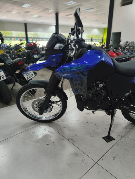 YAMAHA XTZ 250 LANDER, Foto 3