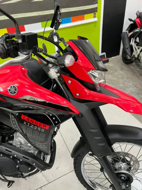YAMAHA XTZ 250 LANDER, Foto 6