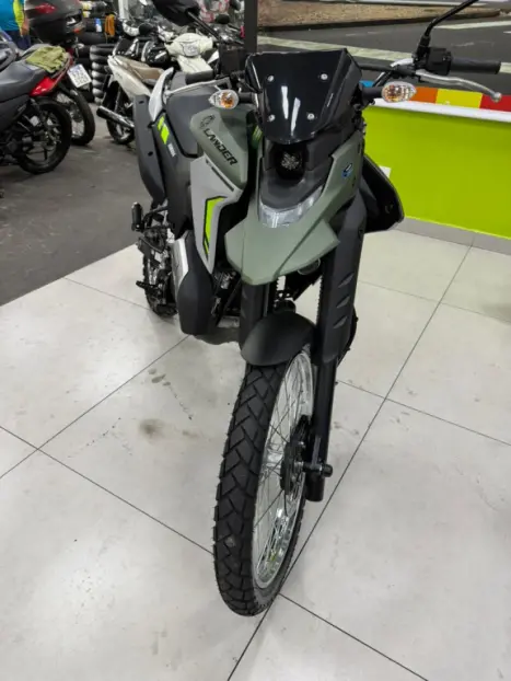 YAMAHA XTZ 250 LANDER, Foto 2