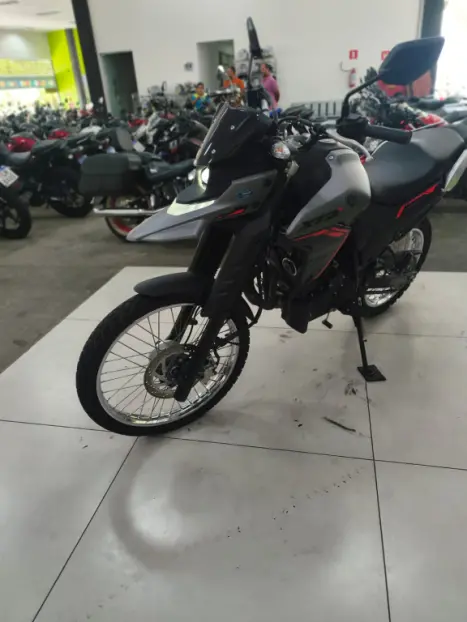 YAMAHA XTZ 250 LANDER, Foto 6