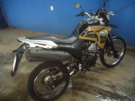 YAMAHA XTZ 250 LANDER, Foto 2