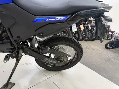 YAMAHA XTZ 250 LANDER, Foto 5