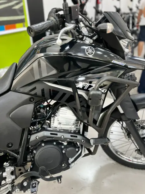 YAMAHA XTZ 250 LANDER, Foto 5