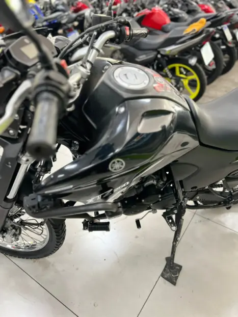 YAMAHA XTZ 250 LANDER, Foto 10